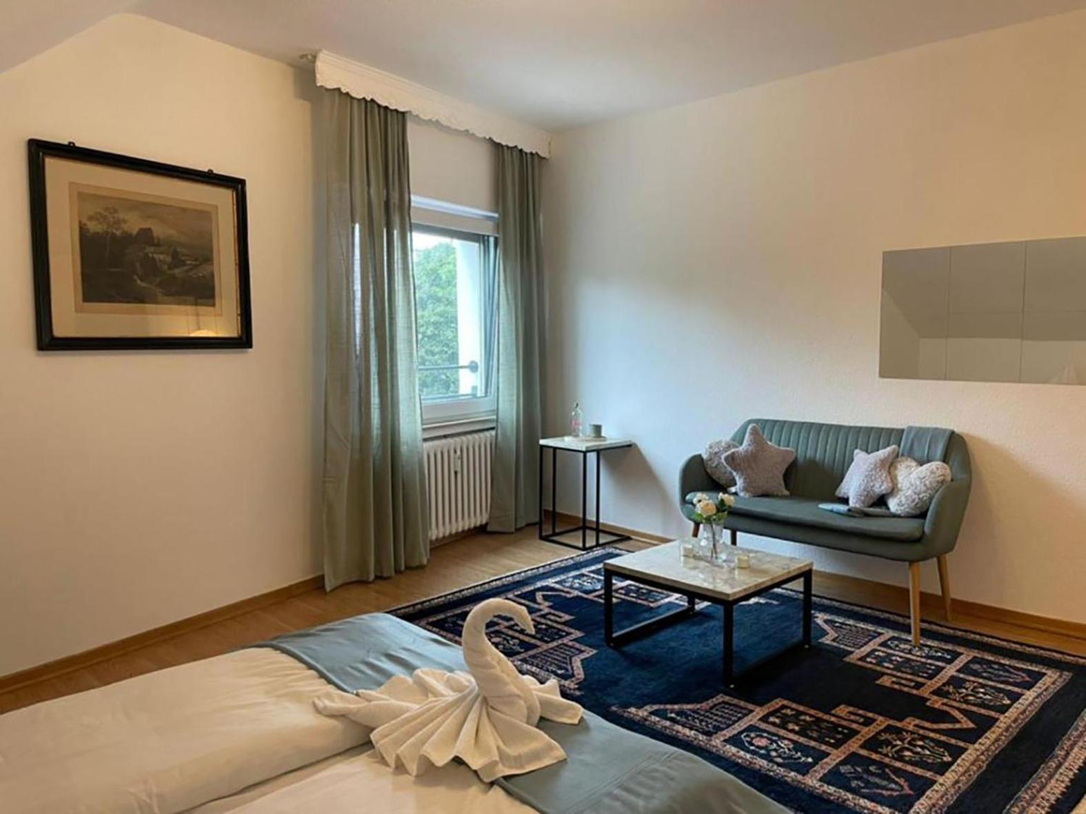 Bright And Stylish Steps Away From The Rhine Apartment